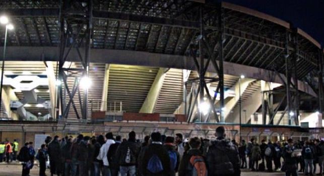 Annuncio SSC Napoli: I tornelli apriranno alle 18, invitiamo i tifosi a presentarsi in anticipo per i controlli di sicurezza