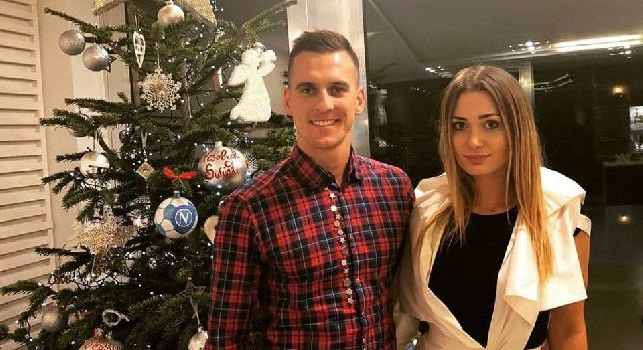 Gli auguri di Buon Natale da Arek Milik e Jessica Ziolek [FOTO]