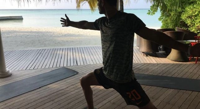 Vacanza alle Maldive, Fazio si becca gli insulti dei tifosi romanisti [FOTO]