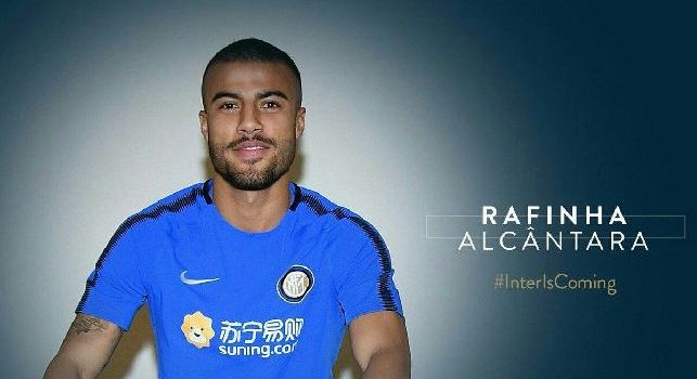 UFFICIALE - L'Inter annuncia Rafinha dal Barcellona: arriva in prestito con diritto di riscatto a 38 milioni