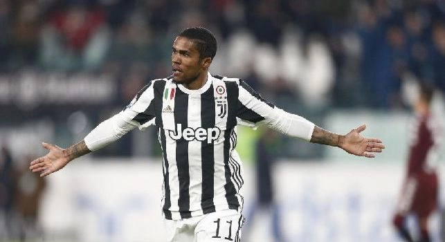 Juventus, Douglas Costa: Ci siamo preparati bene al derby. Indipendentemente da chi va in campo siamo sempre la Juve