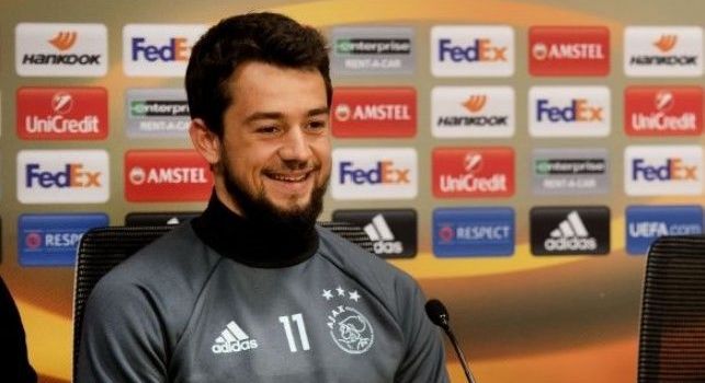 Amin Younes in conferenza stampa