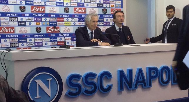Bologna, Donadoni in conferenza: Ho chiesto a Mazzoleni del contatto tra Masina e Callejon, probabile che debba cambiare mestiere. Il Napoli non ha bisogno di favori. Verdi nervoso? Macchè! [VIDEO]