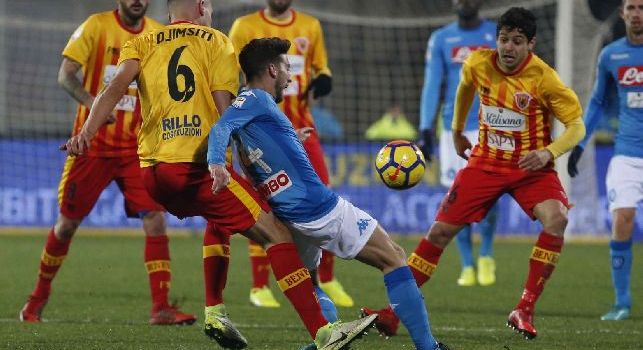 Roma-Benevento, 1-1 a fine primo tempo: Fazio rimonta a Guilherme, <i>La Strega</i> ci crede e gioca senza paura