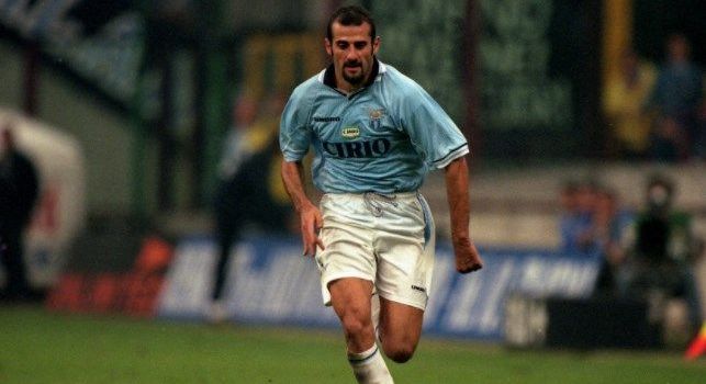 Giuseppe Pancaro con la maglia della Lazio