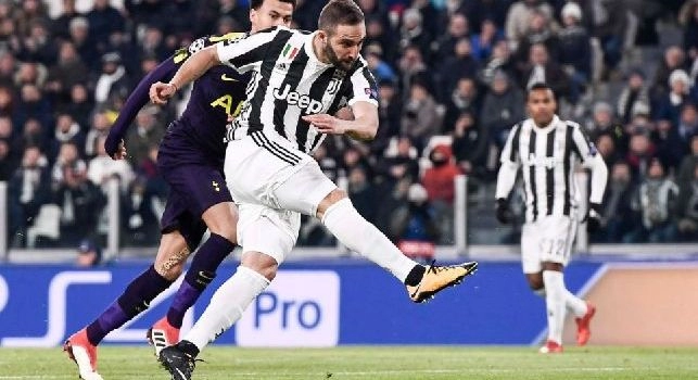 Juve, Higuain: Andremo sempre avanti, nonostante le critiche distruttive