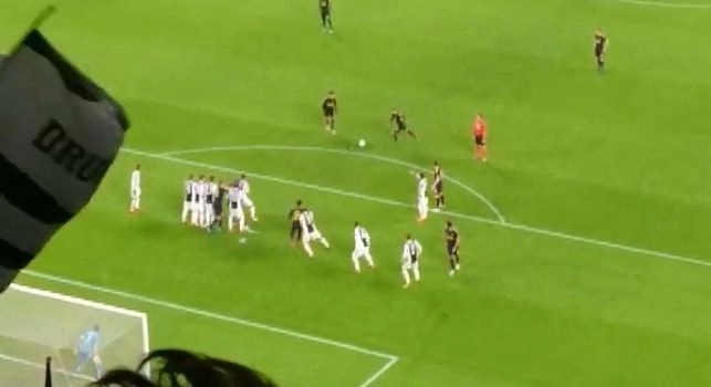 La barriera oh!: Eriksen zittisce l'Allianz Stadium, bestemmie in curva al pareggio del Tottenham [VIDEO]