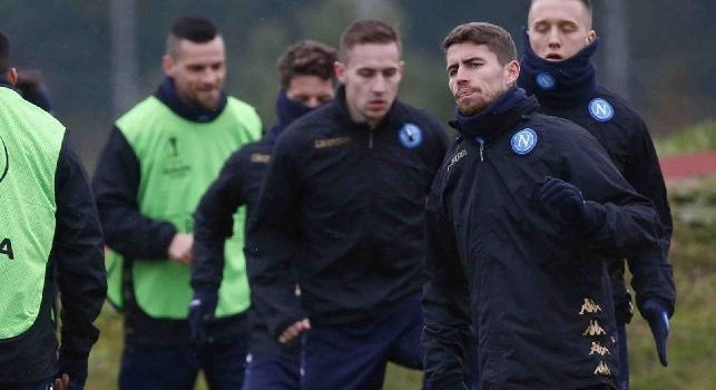 SSC Napoli, il report da Castel Volturno: partitina a campo ridotto, gli azzurri preparano la sfida con il Lipsia