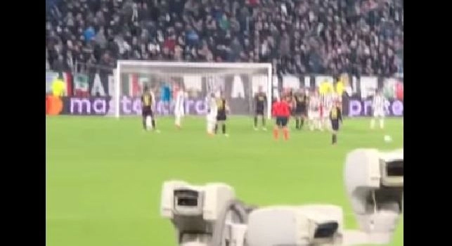 Juve-Tottenham, il gol di Eriksen live dal settore ospiti: beffa clamorosa, tifosi inglesi scatenati [VIDEO]