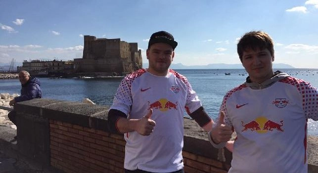 Tifosi Lipsia sul lungomare di Napoli