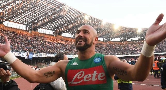 Pepe Reina &egrave; un calciatore spagnolo, portiere del Napoli e della nazionale spagnola