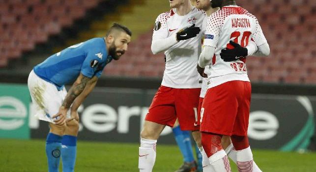 Non basta lo 0-2, il Napoli saluta l'Europa League con una grande prova d'orgoglio