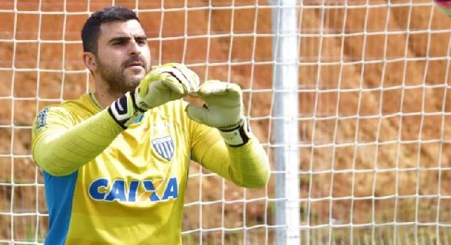 Rubinho portiere con la maglia dell'Ava&iacute;