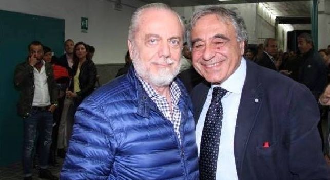 Rino Cesarano, giornalista napoletano, insieme a De Laurentiis