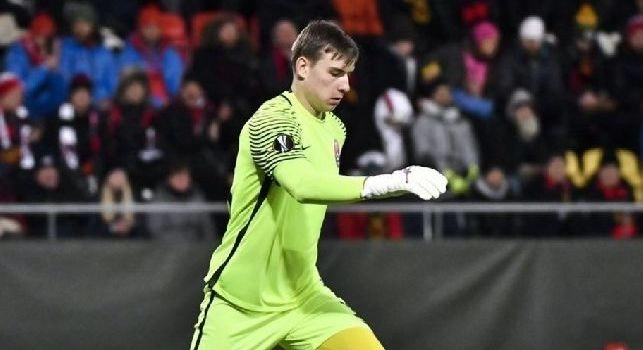 RAI - Il Napoli vuole strappare Lunin all'Inter, c'è l'accordo con Grimaldo. Chelsea su Sarri? La prima scelta è Luis Enrique e sul Monaco...