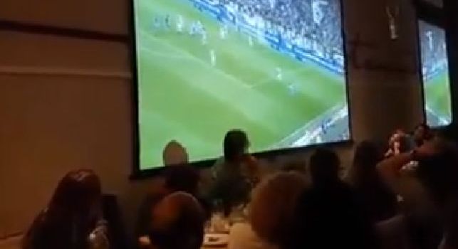 Il ristorante Ribalta in festa al gol del Napoli