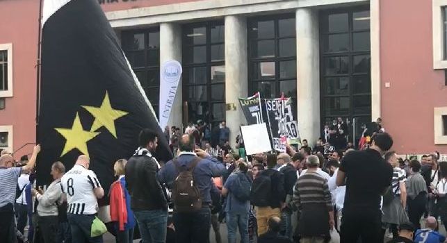Vesuvio, lavali col fuoco. Denuncia penale contro i tifosi juventini, parte la petizione!