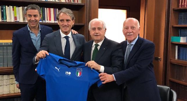 Italia, Mancini annuncia la formazione: Ci saranno Jorginho ed Insigne! Il centrocampista è abituato a giocare a tre in mezzo al campo
