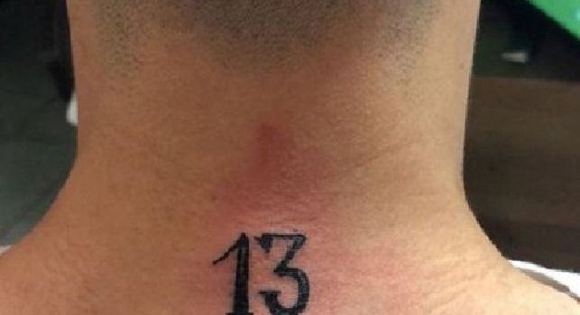 Fiorentina, Lo Faso omaggia Astori tatuandosi il numero di maglia dell'ex capitano: Per sempre con me [FOTO]