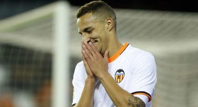 Rodrigo con la maglia del Valencia
