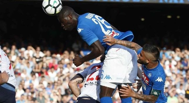 Il Roma - Koulibaly ha deciso di restare, ma punta ad avere 5 milioni: la situazione