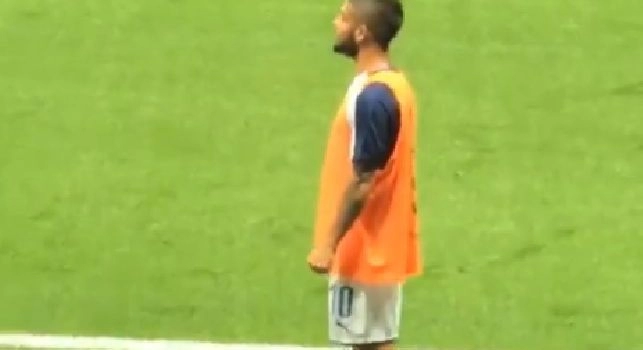 Anche Ounas all'Allianz Riviera: l'algerino immortala Insigne durante il riscaldamento [VIDEO]