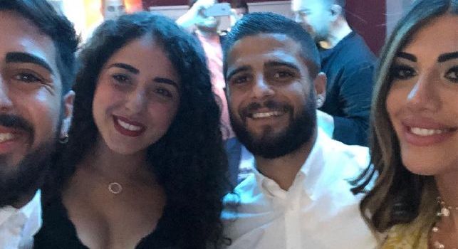 Gli 'Insigne' e il selfie serale: che sorriso per il Magnifico! [FOTO]