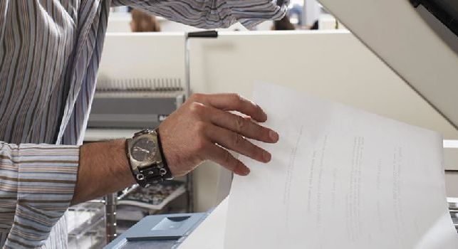 Il Mattino: Arriva il fax della SSC Napoli: pagamento di 30 milioni per la clausola rescissoria