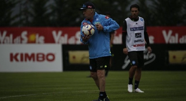Dal cappellino di Ancelotti al colloquio con Giuntoli: le emozioni del primo giorno di ritiro [FOTOGALLERY CN24]
