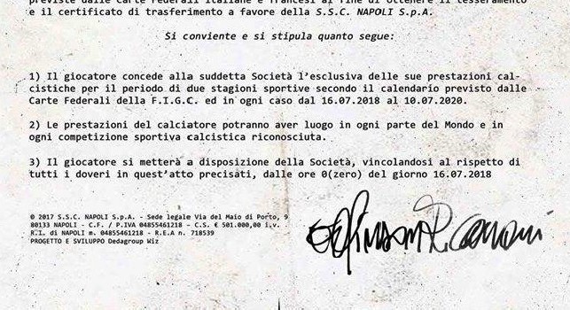 Cavani al Napoli, spunta la scrittura privata 'fake' della società