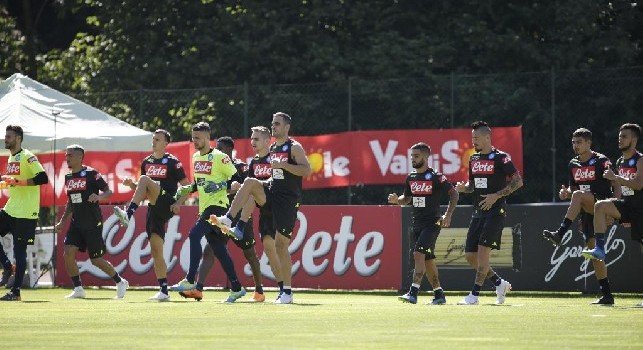 Dimaro, allenamento mattutino: torna la difesa a uomo sui piazzati! Inglese <i>prende l'ascensore</i>, ovazione per Ancelotti. Assente Giuntoli