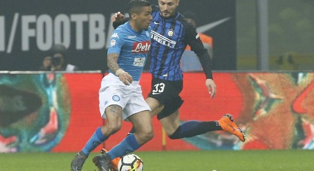Danilo D'Ambrosio con la maglia dell'Inter contro il Napoli