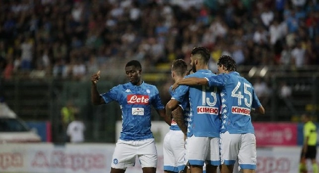 Napoli - Carpi, l'esultanza degli azurri per il gol di Allan. Foto: Ciro De Luca