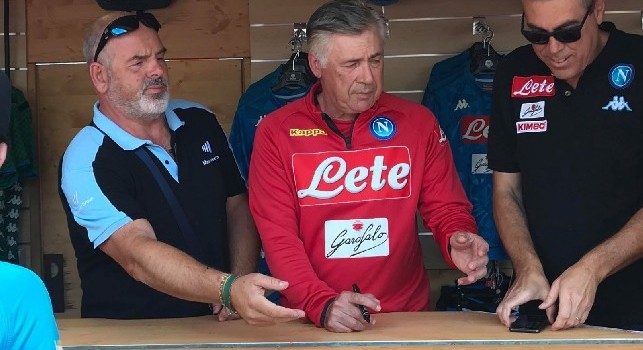 Ancelotti nello store del Napoli