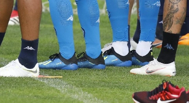 SSC Napoli, scarpette personalizzate per Inglese, Insigne e Callejon. FOTO: Ciro De Luca