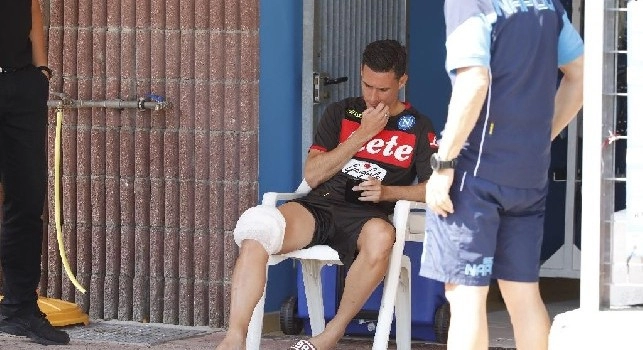 Jos&eacute; Maria Callejon con la divisa del Napoli
