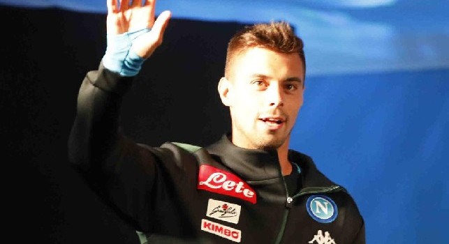 Sportitalia - Grassi ha lasciato Napoli, è in viaggio per Parma: aumentato l'ingaggio
