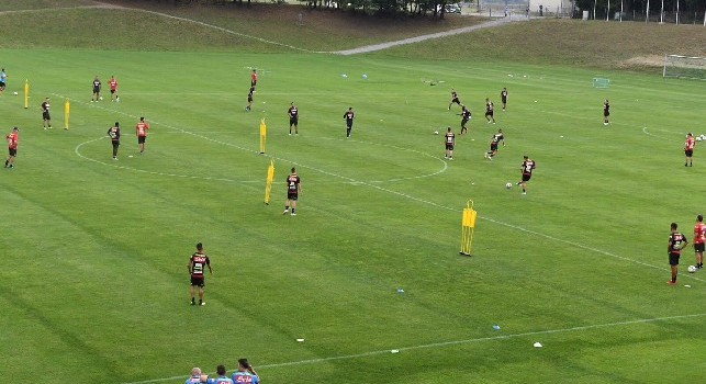 Il Napoli prepara la sfida con il Borussia Dortmund: A San Gallo, allenamento in corso [FOTO]
