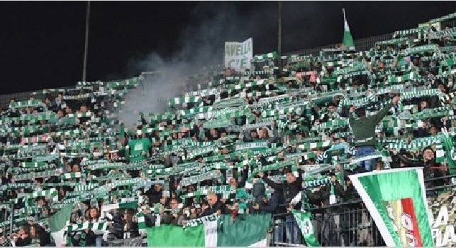 Ultras Avellino, frecciata alle curve milanesi: Vecchie maniere e antichi valori, chi vive di passione non lucra sui gradoni