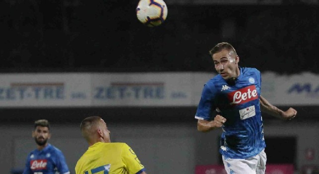 Ultimo cambio per il Napoli, Rog prende il posto di Zielinski