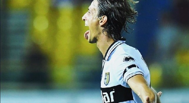 Inglese non si ferma più, 4 gol su 5 trasferte per l'attaccante del Parma