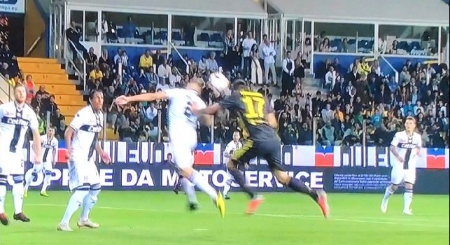 Palmeri: Il gol di Mandzukic andava annullato, l'attaccante spinge Iacoponi! [VIDEO]