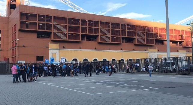 Sampdoria-Napoli, i tifosi azzurri arrivano allo stadio Luigi Ferraris [VIDEO CN24]