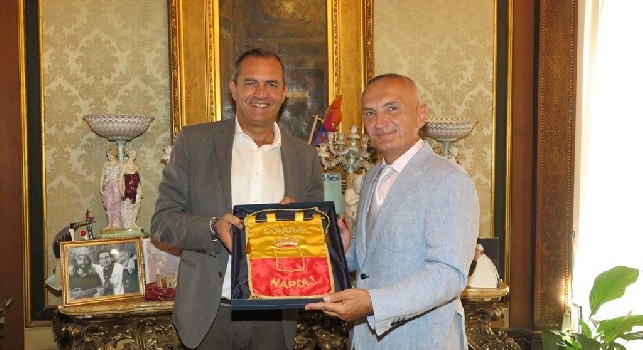 Il Presidente della Repubblica dell'Albania in visita a Palazzo San Giacomo: Da quando Hysaj gioca qui in tanti in Albania tifano Napoli!