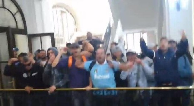 Argentina, maxi protesta contro il Governo: spunta la maglia del Napoli in prima fila! [FOTO]