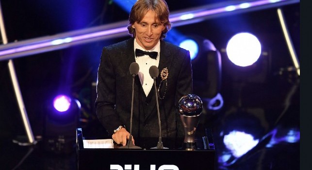 FIFA 2018, Luka Modric vince il premio come miglior giocatore: battuto CR7