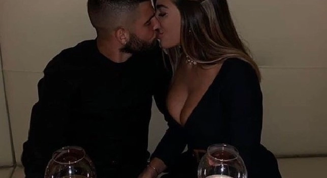Insigne pubblica una foto con la moglie, Balotelli commenta: Non mi ami più, gnomo strunz? [FOTO]