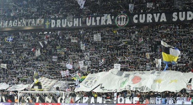 Juventus-Napoli, i tifosi bianconeri protestano contro il caro prezzi: Sabato sera vestitevi tutti di nero [FOTO]
