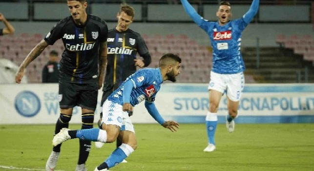 Napoli-Parma 3-0, dominio azzurro al San Paolo: la squadra di Ancelotti resta in scia alla Juve in vista del big-match