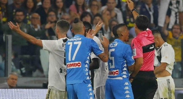 Il rosso di Banti a Mario Rui e la disperazione di Callejon, tutti gli scatti di Juventus-Napoli [FOTOGALLERY CN24]